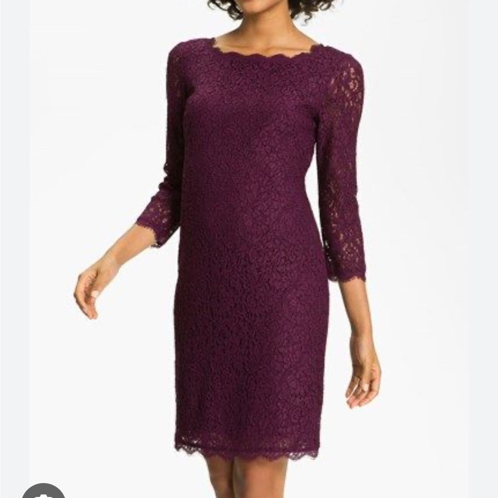 Adrianna Papell Elegant Lace Dress